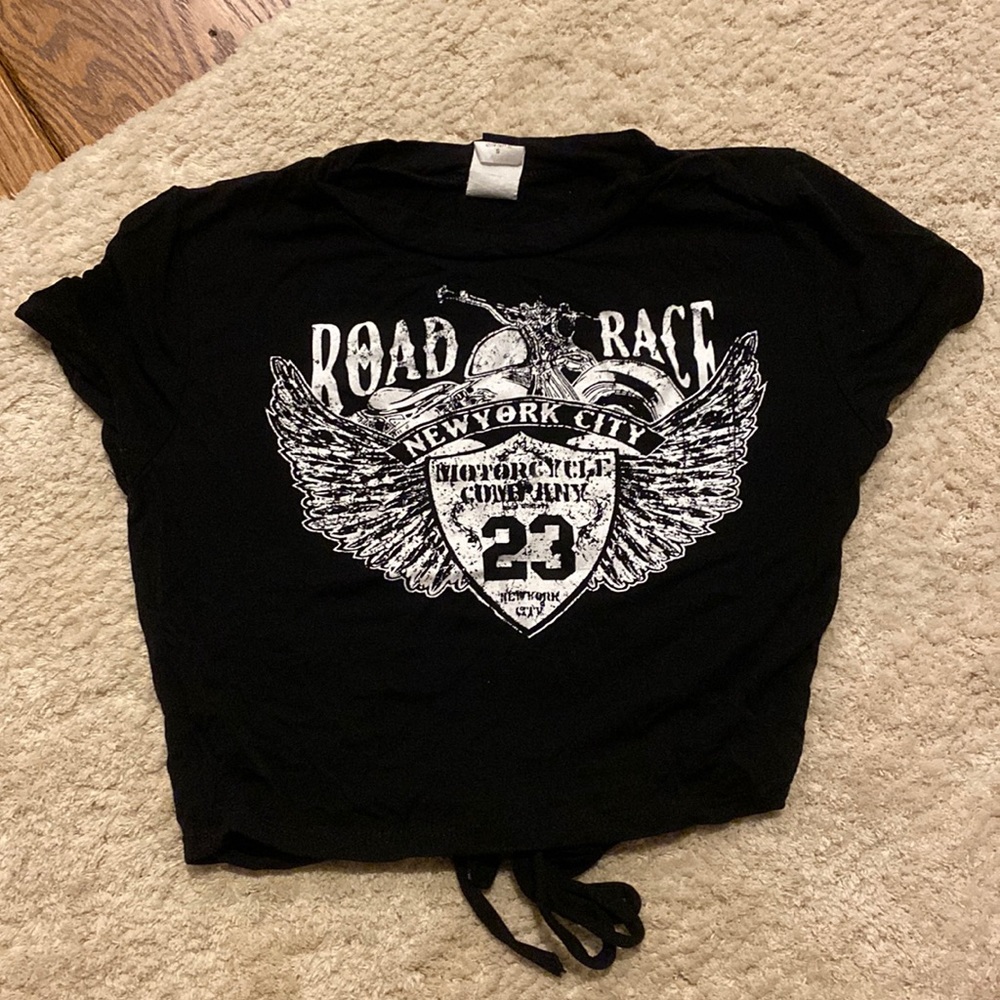 Windsor road race tie cropped t shirt